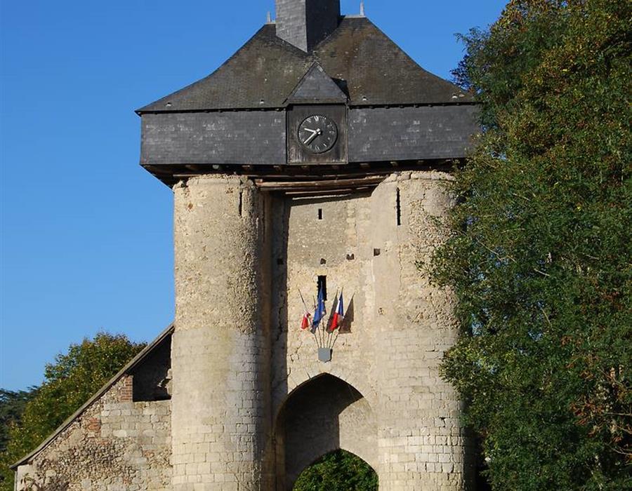 Tour de l'Horloge à Château-Renault - Groupe Villemain