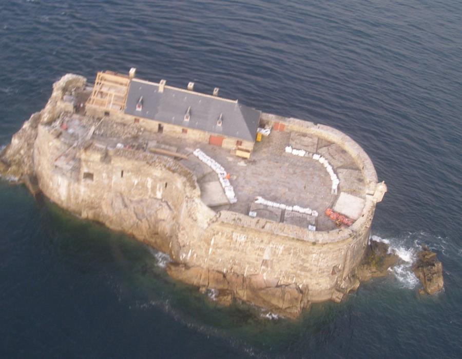 Fort de La Conchée vu du ciel, baie de Saint-Malo - Groupe Villemain