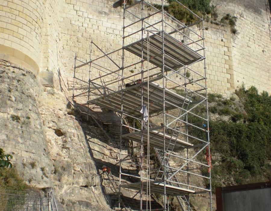 Maçonnerie, Mur du Donjon de Loches - Groupe Villemain