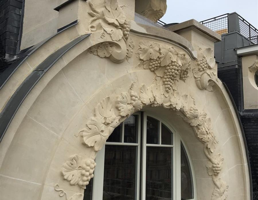 Taille de pierre sculptée, Hôtel Lutetia, Paris - Groupe Villemain