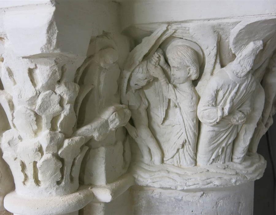 Pierre sculptée, Eglise St-Etienne à Romorantin - Groupe Villemain