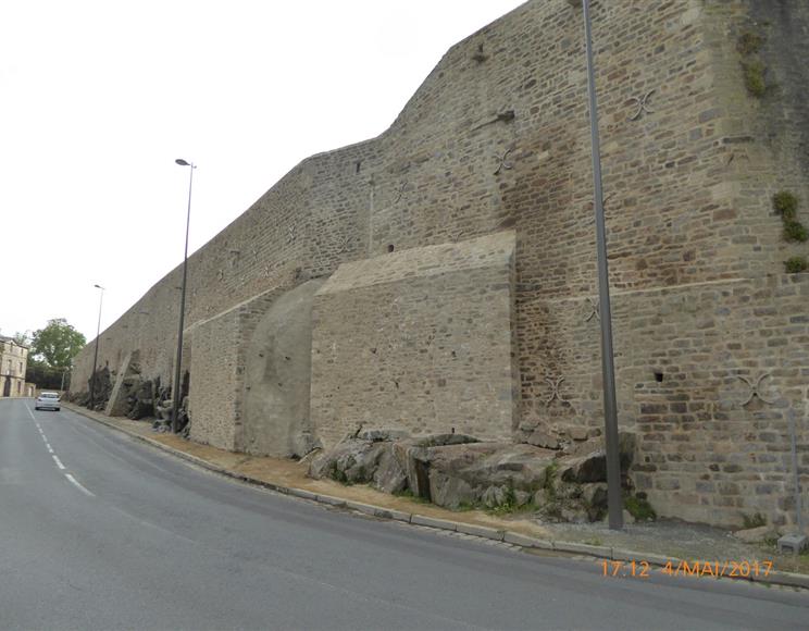 19- Les remparts de Dinan  - Groupe Villemain