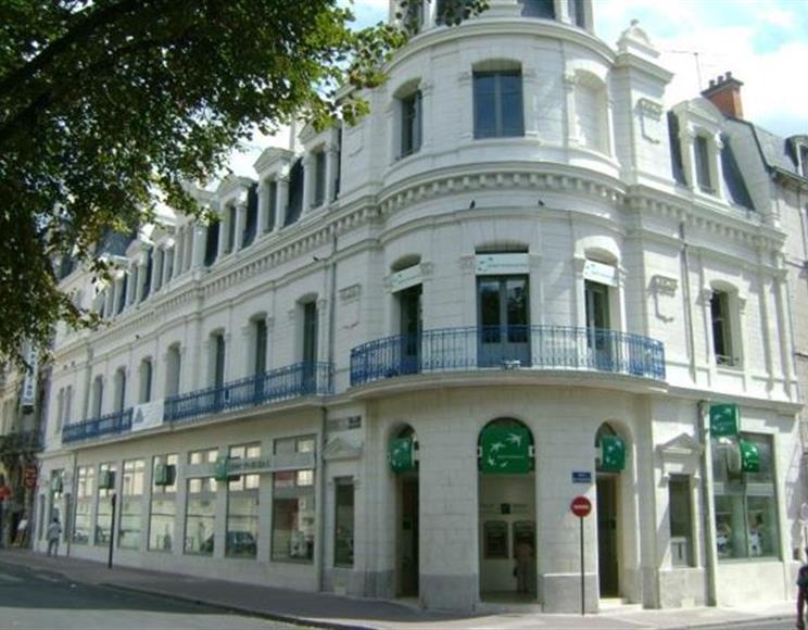 8- Façade BNP à Poitiers - Groupe Villemain