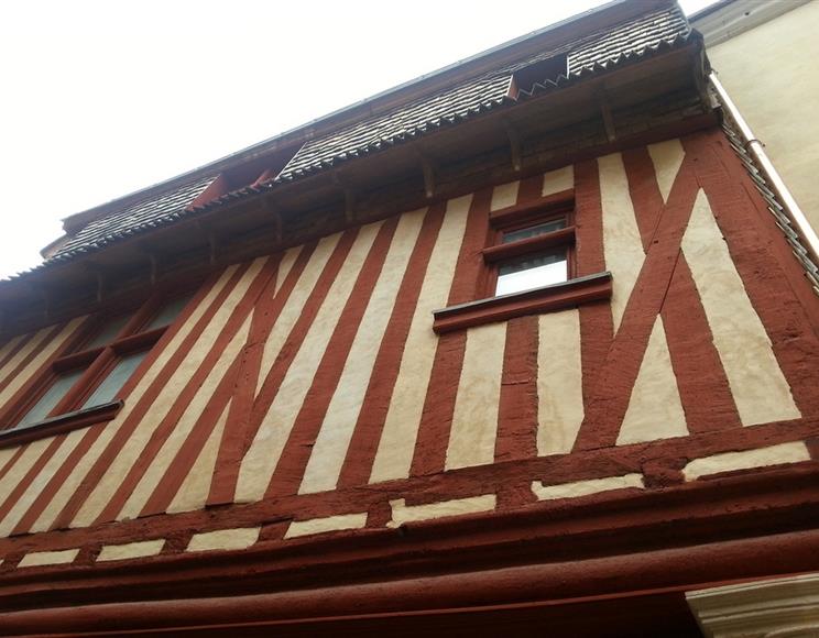 7- Façade pan de bois au Mans - Groupe Villemain