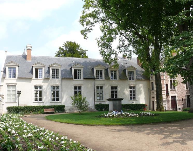 10- Bâtiment annexe Hôtel Groslot - Groupe Villemain
